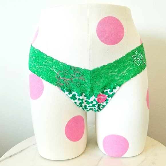 Victoria's Secret PINK Vintage Lace Rhinestone Crystal Low Rise Thong Panty NWT - Picture 2 of 12